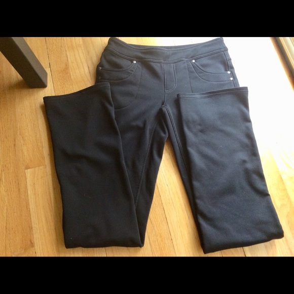 Black ATHLETA pants inseam 35 ST  5 pockets - Picture 1 of 5